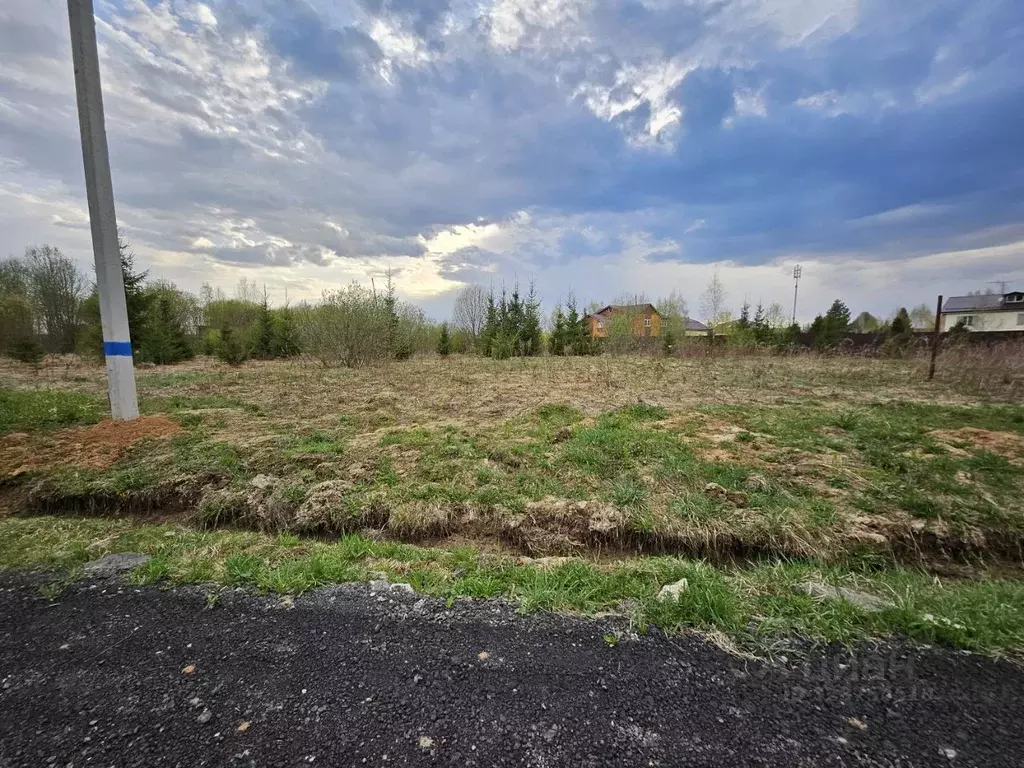 Участок в Московская область, Дмитровский муниципальный округ, д. ... - Фото 1