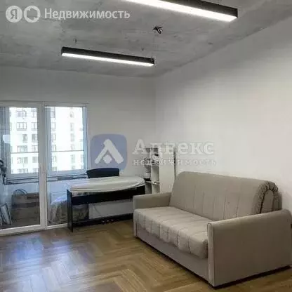 1-комнатная квартира: Тюмень, улица 50 лет Октября, 57Бк2 (46.3 м) - Фото 1