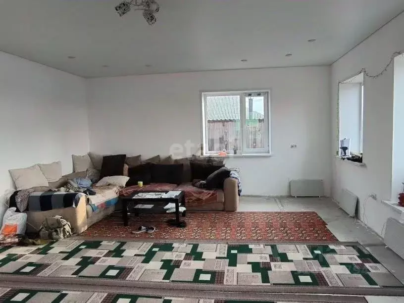 Дом в Курганская область, Шадринский муниципальный округ, с. Красная ... - Фото 1