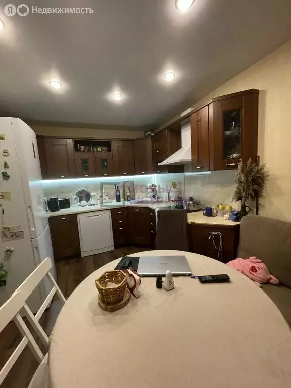 2-комнатная квартира: Бугры, Школьная улица, 7 (61.5 м) - Фото 1