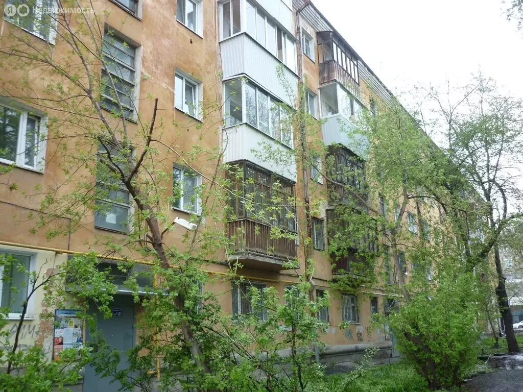 2-комнатная квартира: Екатеринбург, улица Бажова, 127 (41.9 м) - Фото 0