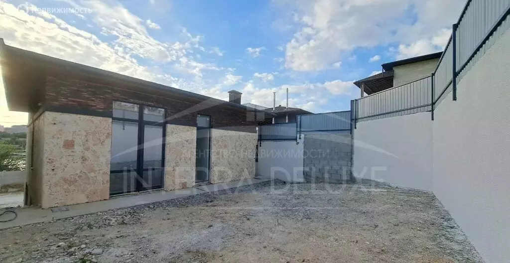 Дом в Севастополь, Коралловая улица (150 м) - Фото 1