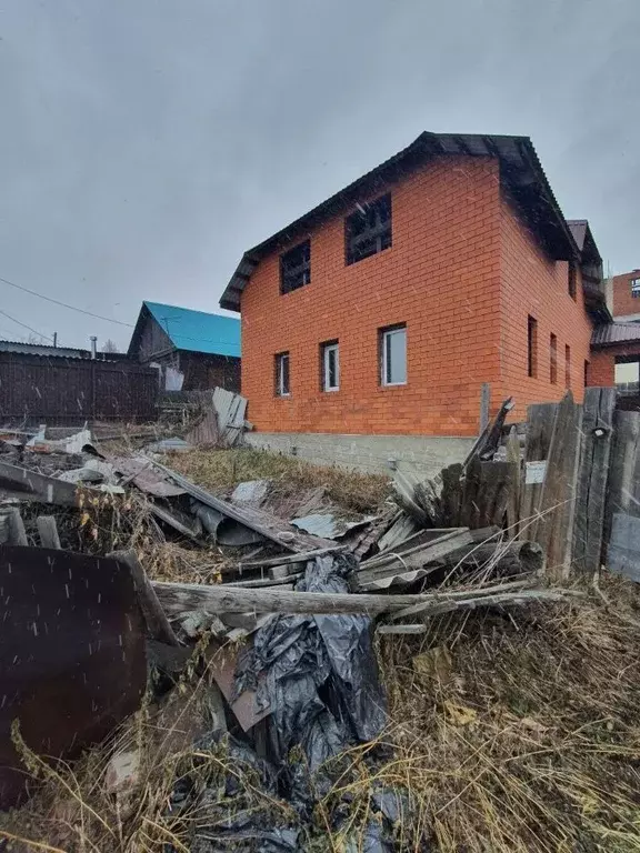 Дом в Иркутская область, Иркутск Хомутовская ул., 20 (168 м) - Фото 1