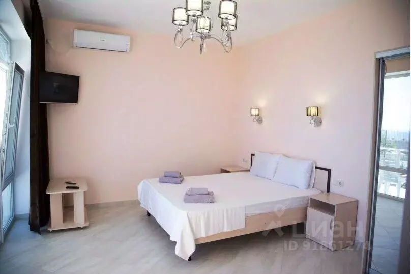2-к кв. Крым, Судак ул. Севастопольская, 7 (50.0 м) - Фото 1