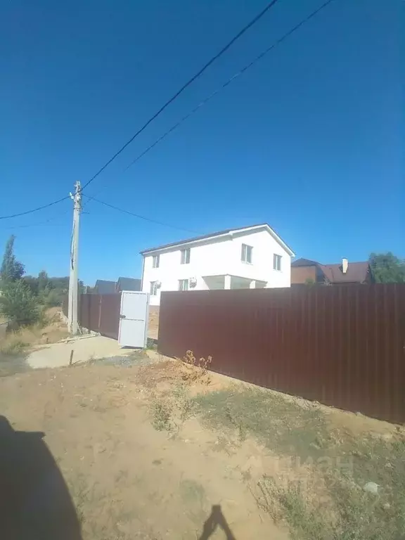 Дом в Ростовская область, Усть-Донецкий район, Пухляковский хут.  (205 ... - Фото 1