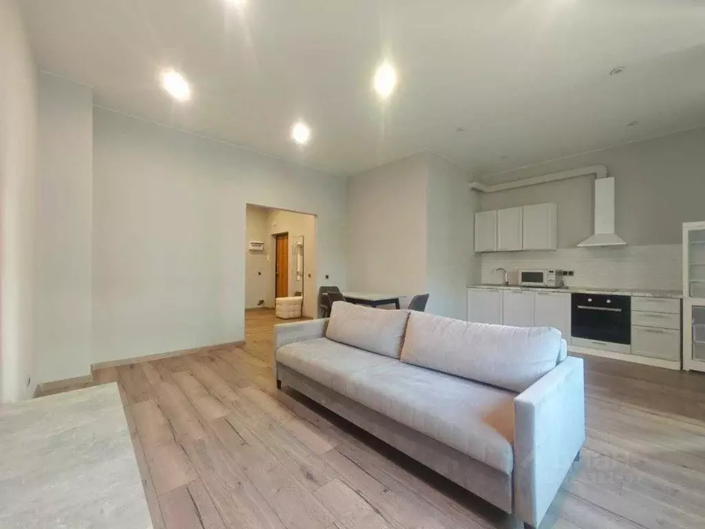 Студия Свердловская область, Екатеринбург ул. Гоголя, 57 (40.0 м) - Фото 1