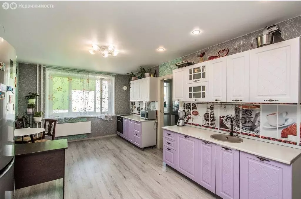 2-комнатная квартира: Тюмень, улица Александра Митинского, 7к1 (58 м) - Фото 0