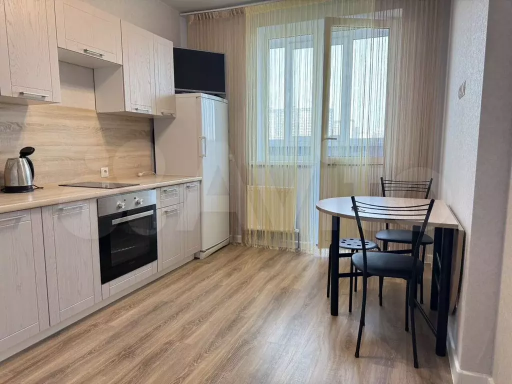 1-к. квартира, 41 м, 3/21 эт. - Фото 0