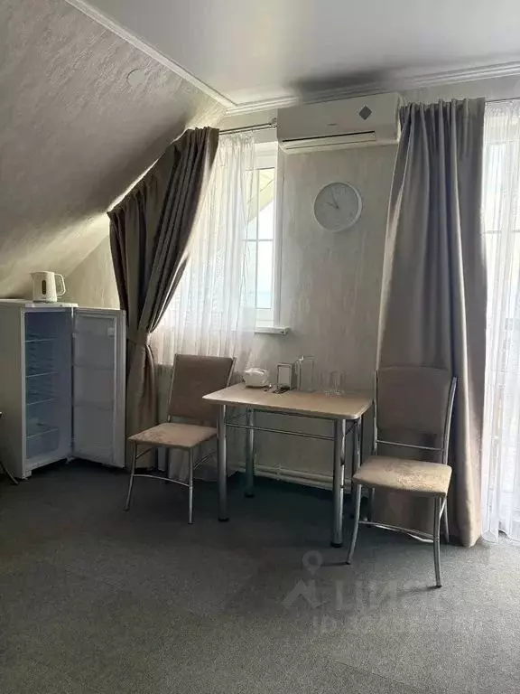 Комната Саратовская область, Хвалынск ул. Российской Республики, 1Л - Фото 1