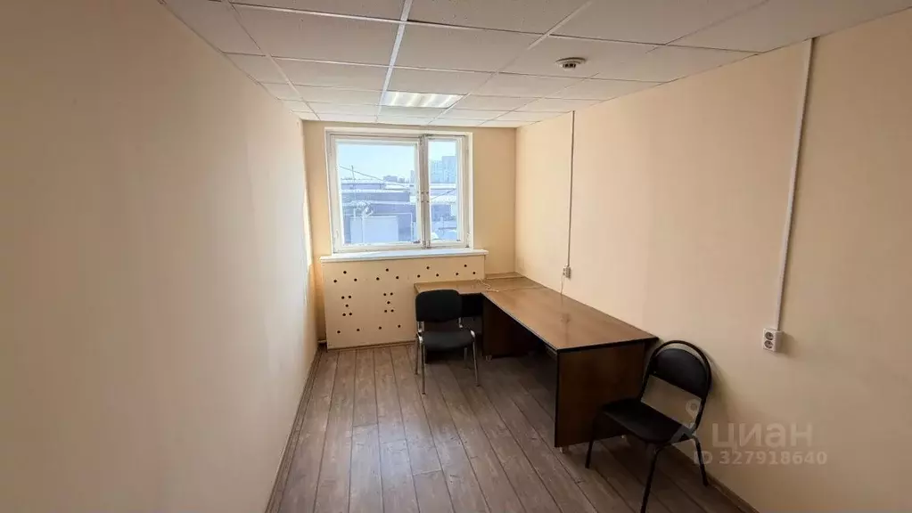 Офис в Удмуртия, Ижевск Майская ул., 28 (20 м) - Фото 1