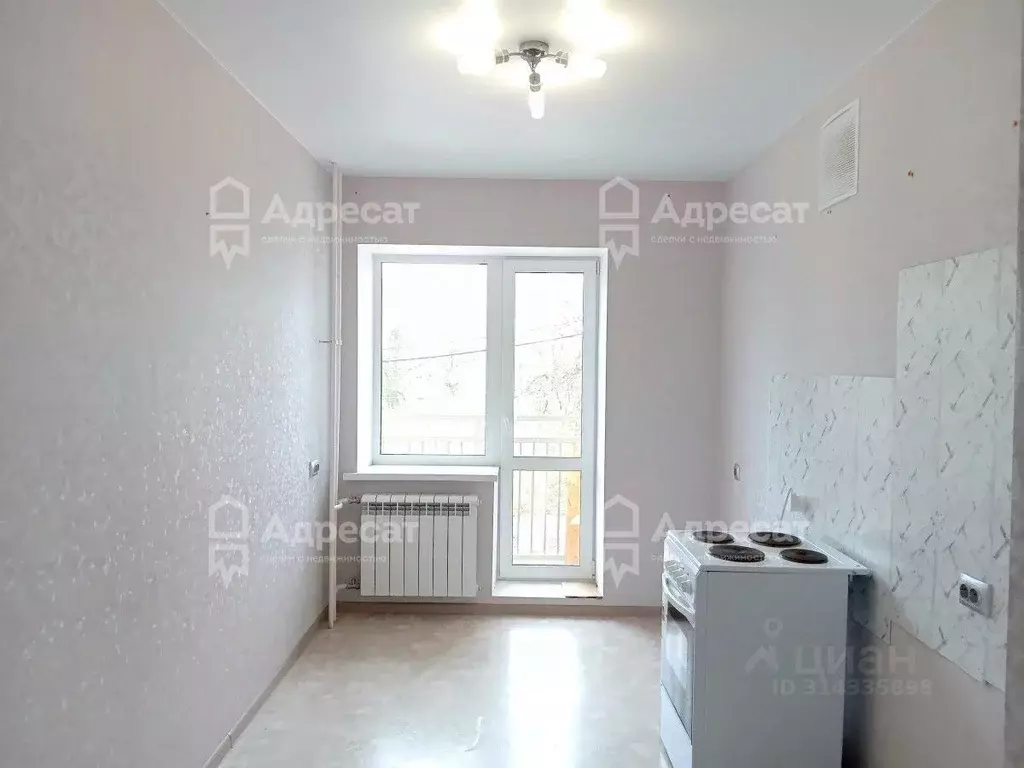 3-к кв. Волгоградская область, Волгоград ул. Бахтурова, 19 (65.6 м) - Фото 0