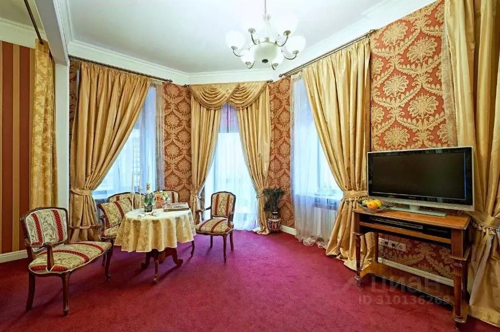 Комната Санкт-Петербург ул. Радищева, 24 (37.0 м) - Фото 1