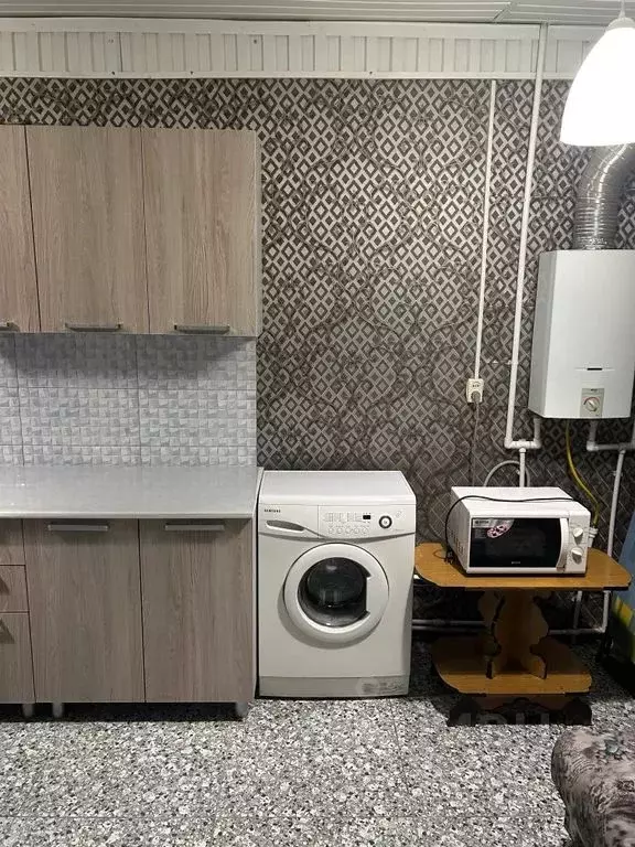 Комната Оренбургская область, Соль-Илецк ул. Ленина, 2/2 - Фото 1