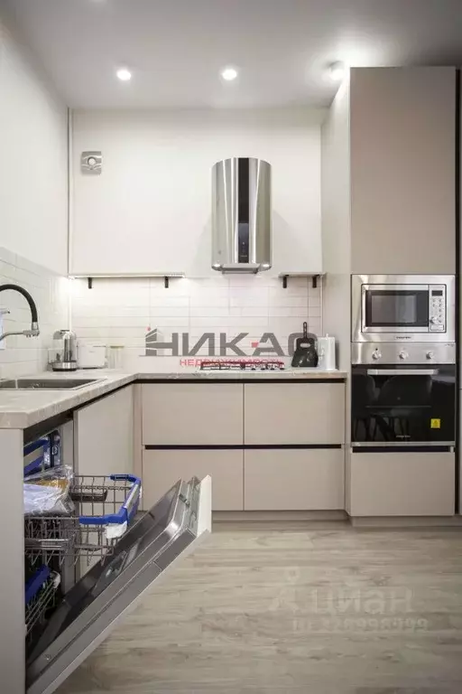 3-к кв. Ярославская область, Ярославль Волжская наб., 49/1 (90.0 м) - Фото 1