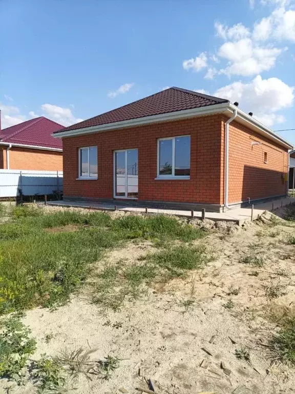 Дом в Ростовская область, Волгодонск пер. Цимлянский (100 м) - Фото 1