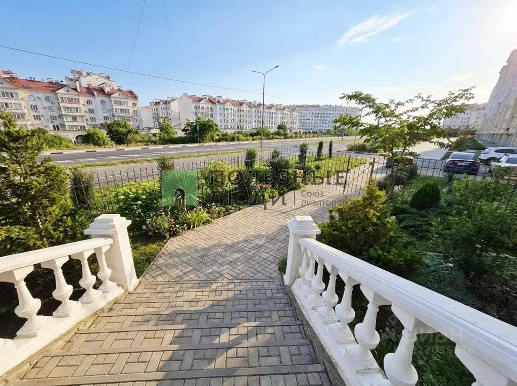 Помещение свободного назначения в Севастополь просп. Античный, 9 (38 ... - Фото 1