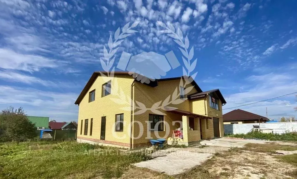 Дом в Калужская область, Дзержинский район, Полотняный Завод городское ... - Фото 1