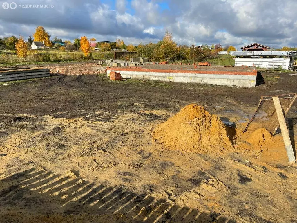 Участок в Большая Куликовка, Лужковская улица (11.44 м) - Фото 1