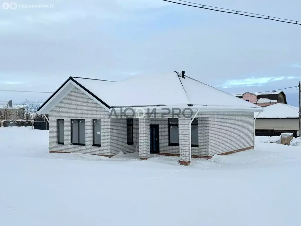 Дом в село Усть-Курдюм, улица 60 лет СССР, 8 (110 м) - Фото 2