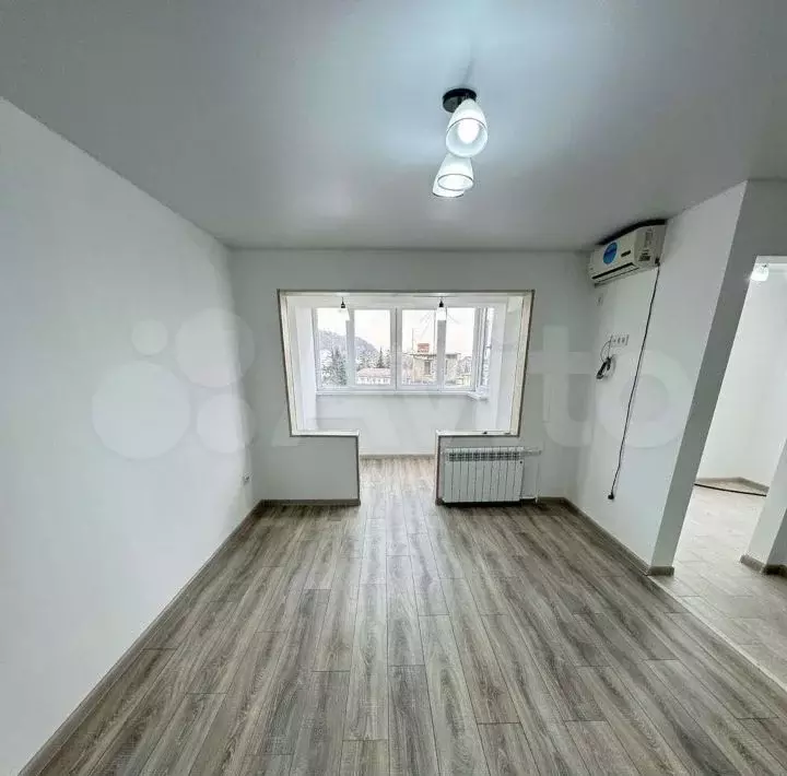 1-к. квартира, 33,4 м, 5/5 эт. - Фото 0