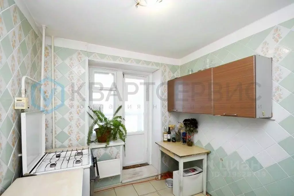 4-к кв. Омская область, Омск ул. Берко Цемента, 6А (70.0 м) - Фото 0