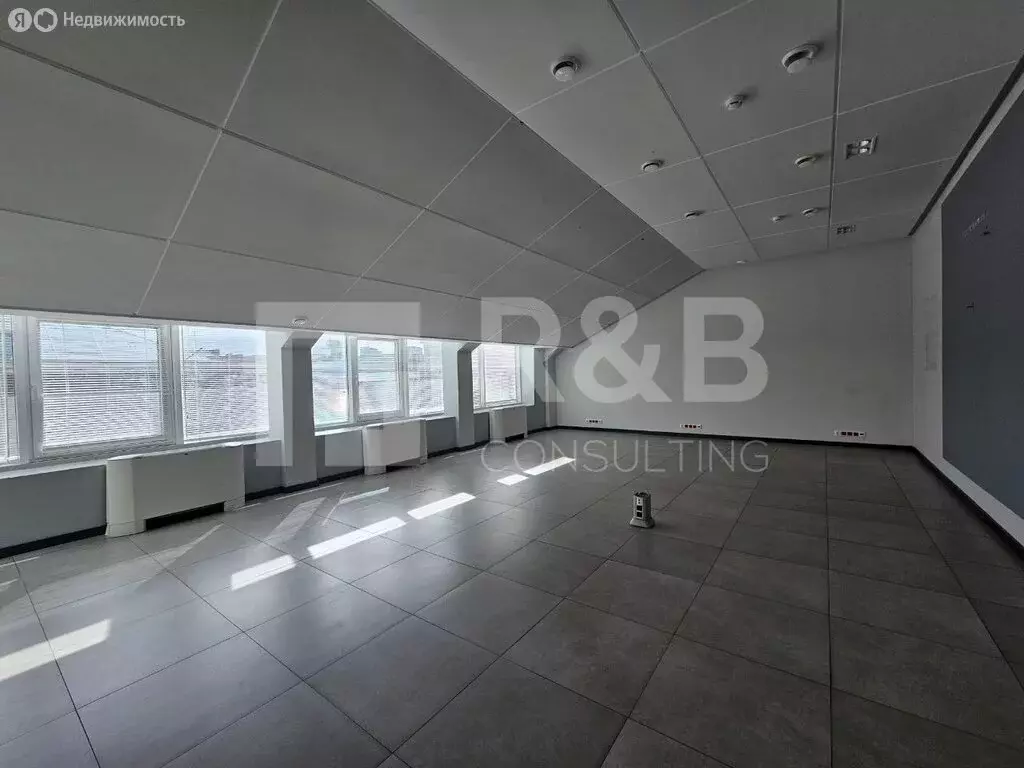 Офис (2468 м) - Фото 2