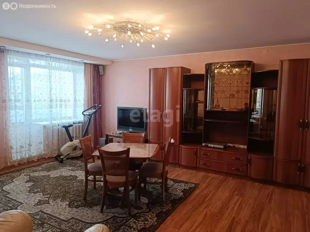 2-комнатная квартира: Ачинск, улица Давыдова, 1 (60 м) - Фото 1