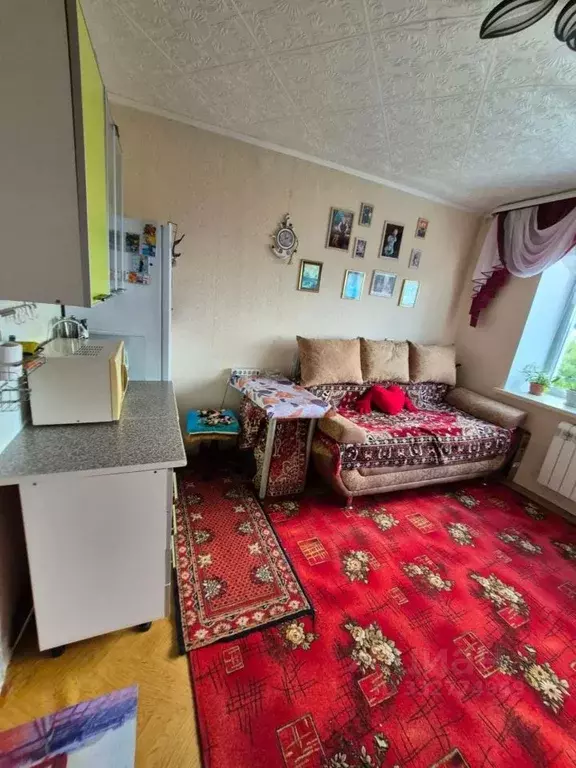 Комната Омская область, Омск просп. Космический, 14Б (12.2 м) - Фото 2