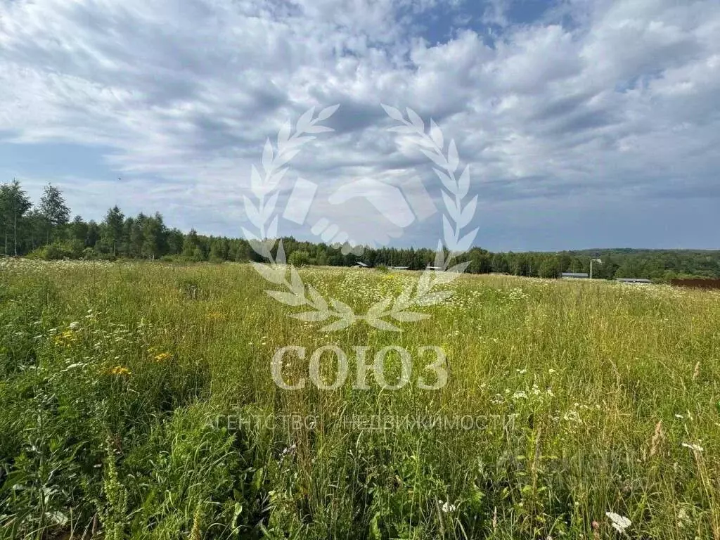 Участок в Калужская область, Калуга городской округ, д. Уварово ул. ... - Фото 2