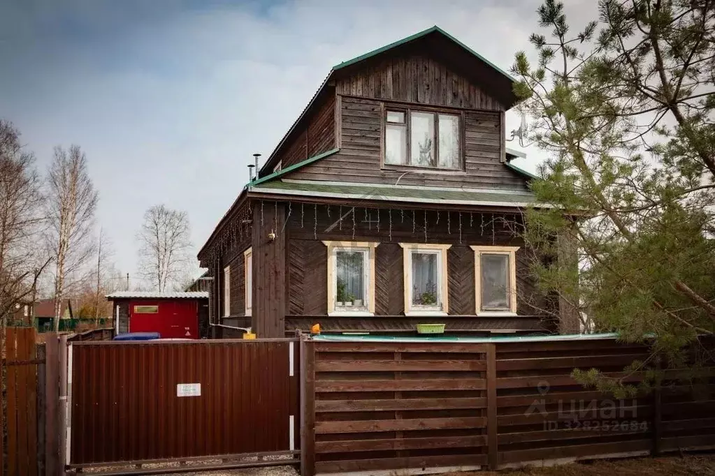 Дом в Новгородская область, Малая Вишера Зеленая ул., 10 (67 м) - Фото 1