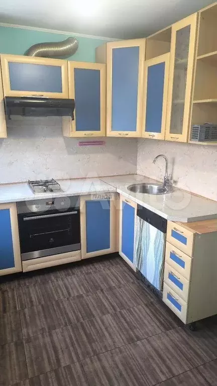2-к. квартира, 42,7 м, 4/4 эт. - Фото 0