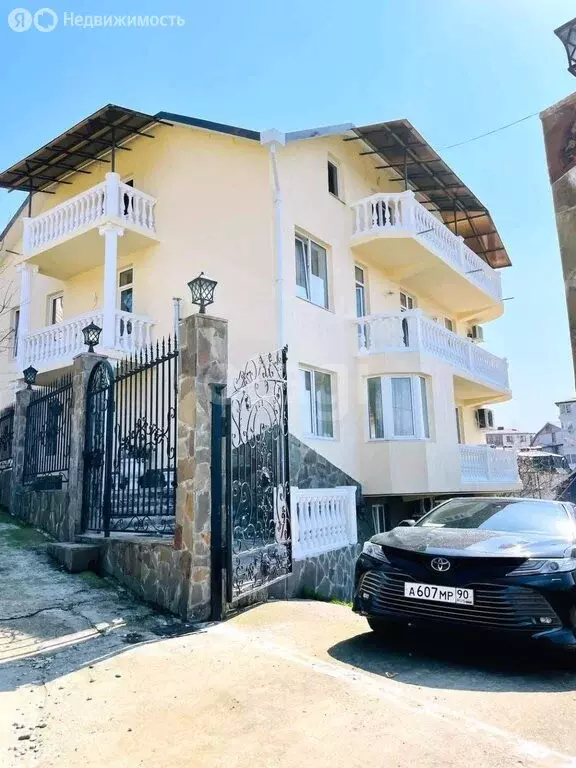 Дом в Сочи, микрорайон Светлана, улица Лысая Гора (391 м) - Фото 1