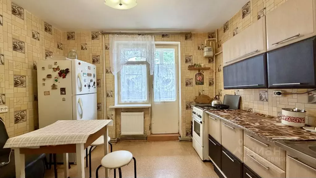 3-к кв. Крым, Феодосия ул. Федько, 91А (63.3 м) - Фото 1