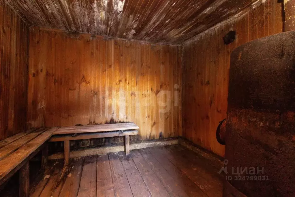 Дом в Красноярский край, Красноярск ул. Молодогвардейцев, 19 (39 м) - Фото 1