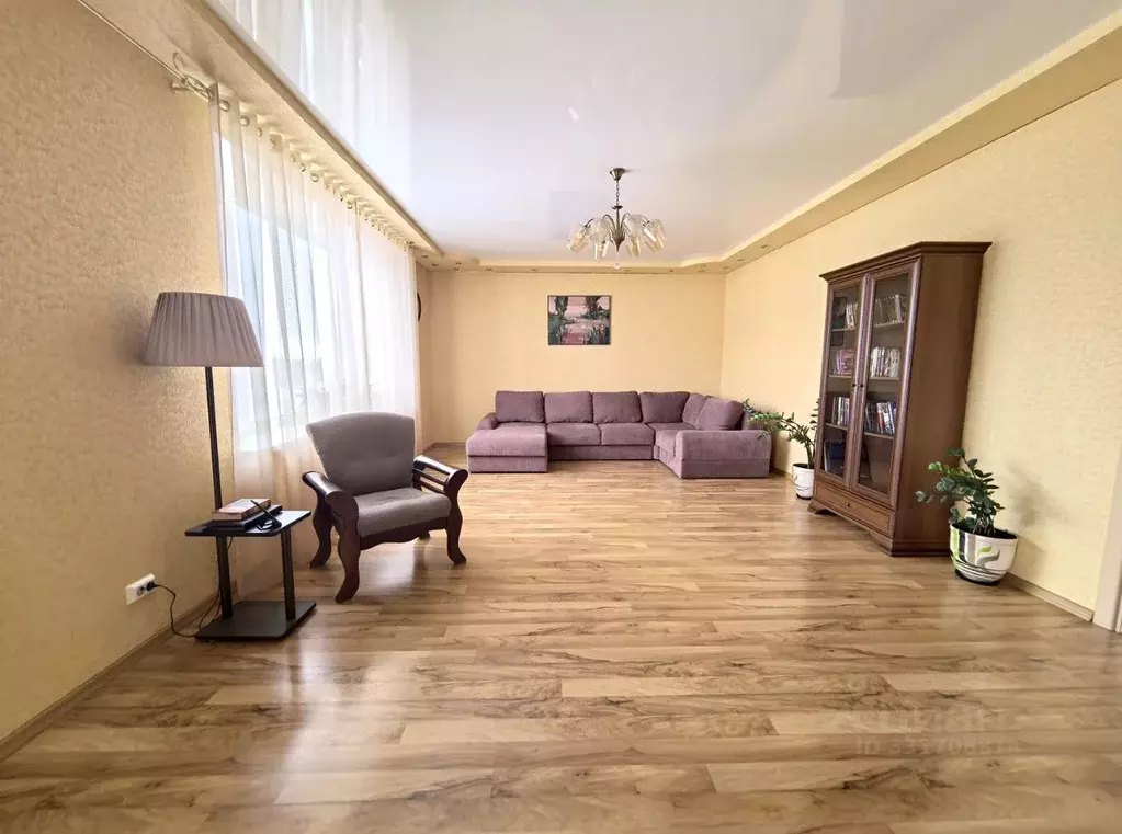 3-к кв. Карелия, Петрозаводск Сыктывкарская ул., 3 (104.8 м) - Фото 1