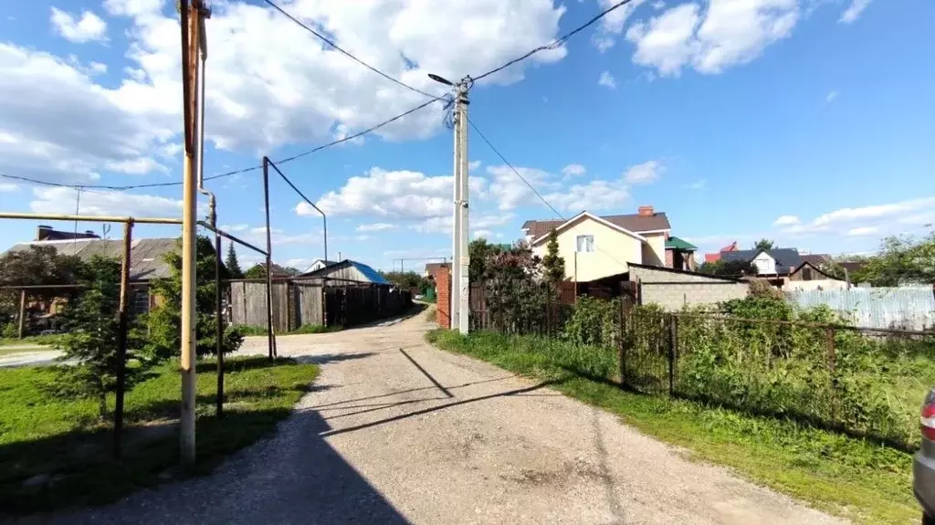 Участок в Самарская область, Новокуйбышевск пос. Гранный, ул. Речная, ... - Фото 1