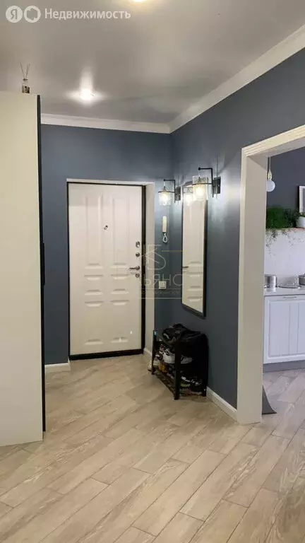 3-комнатная квартира: Владикавказ, улица Шамиля Джикаева, 6 (88.8 м) - Фото 2