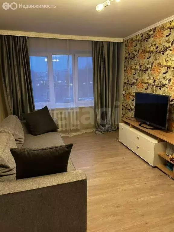 2-комнатная квартира: Калининград, улица Горького, 162 (48.2 м) - Фото 1