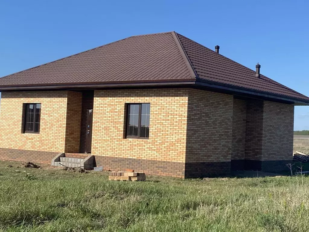 Дом в Белгородская область, Белгородский район, Хохловское с/пос, с. ... - Фото 1