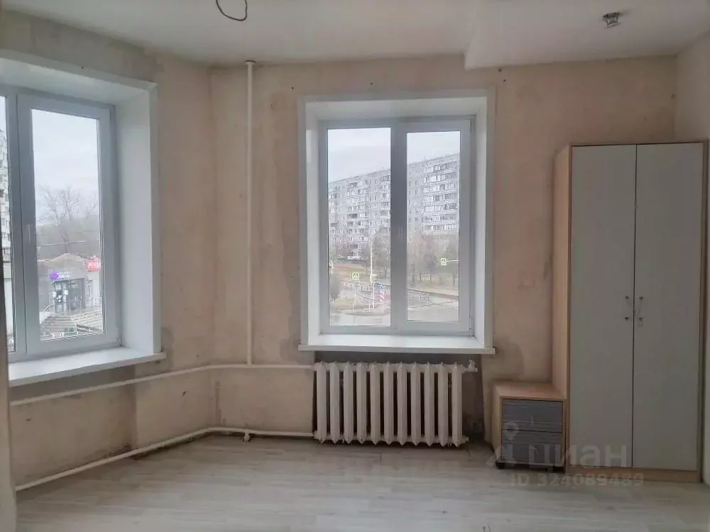 Комната Омская область, Омск ул. Химиков, 31 (29.0 м) - Фото 2