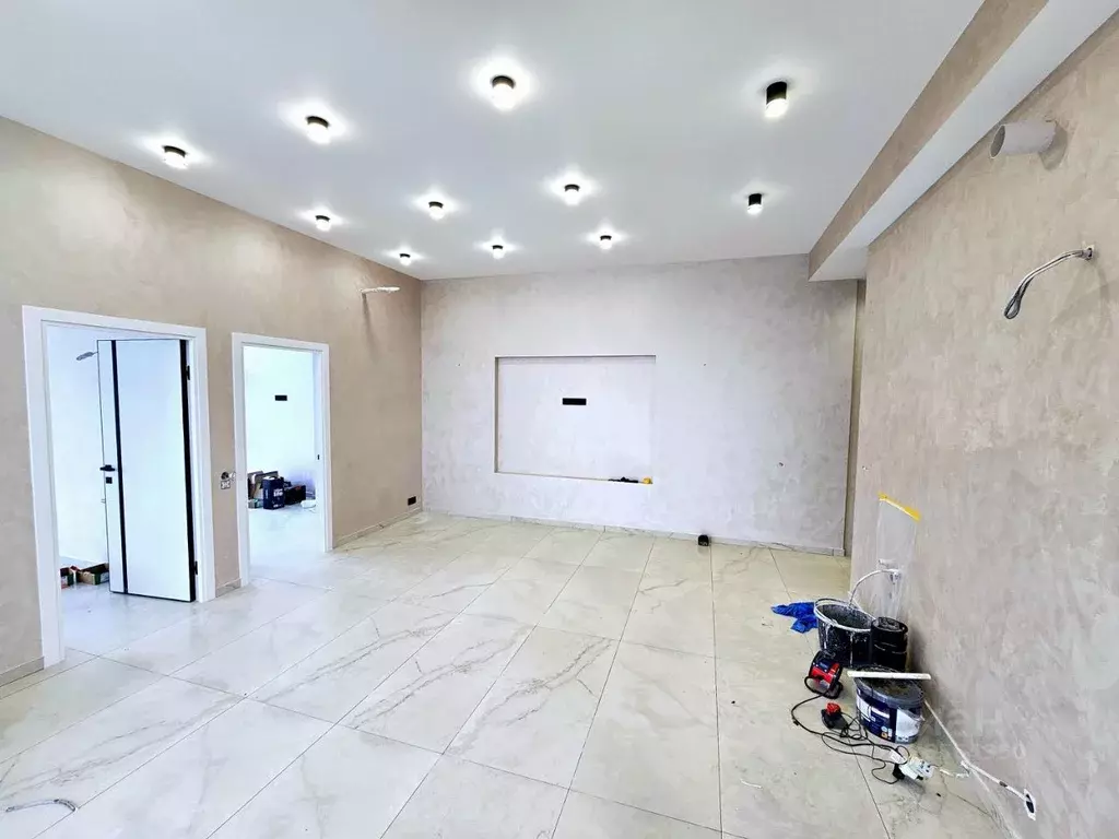 4-к кв. Краснодарский край, Сочи Светлана мкр, ул. Гагринская, 3/8 ... - Фото 2