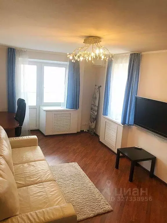 1-к кв. Кировская область, Киров ул. Челюскинцев, 7 (45.0 м) - Фото 1