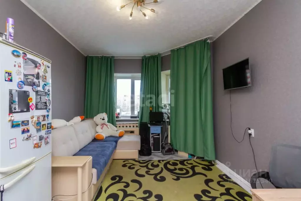 Комната Ханты-Мансийский АО, Сургут проезд Первопроходцев, 4 (18.0 м) - Фото 1