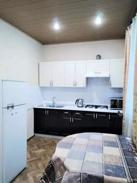 Дом в Краснодарский край, Сочи Ломоносовская ул., 10 (100 м) - Фото 0