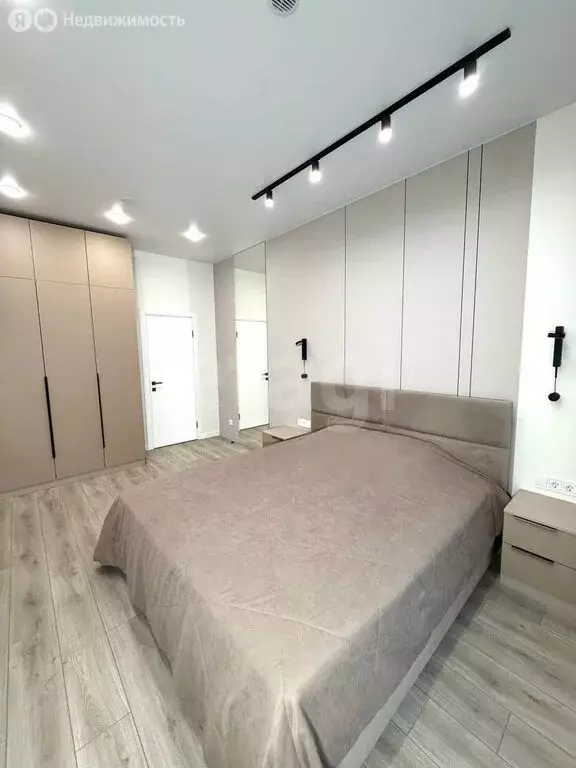 1-комнатная квартира: Екатеринбург, Московская улица, 249 (50.5 м) - Фото 2