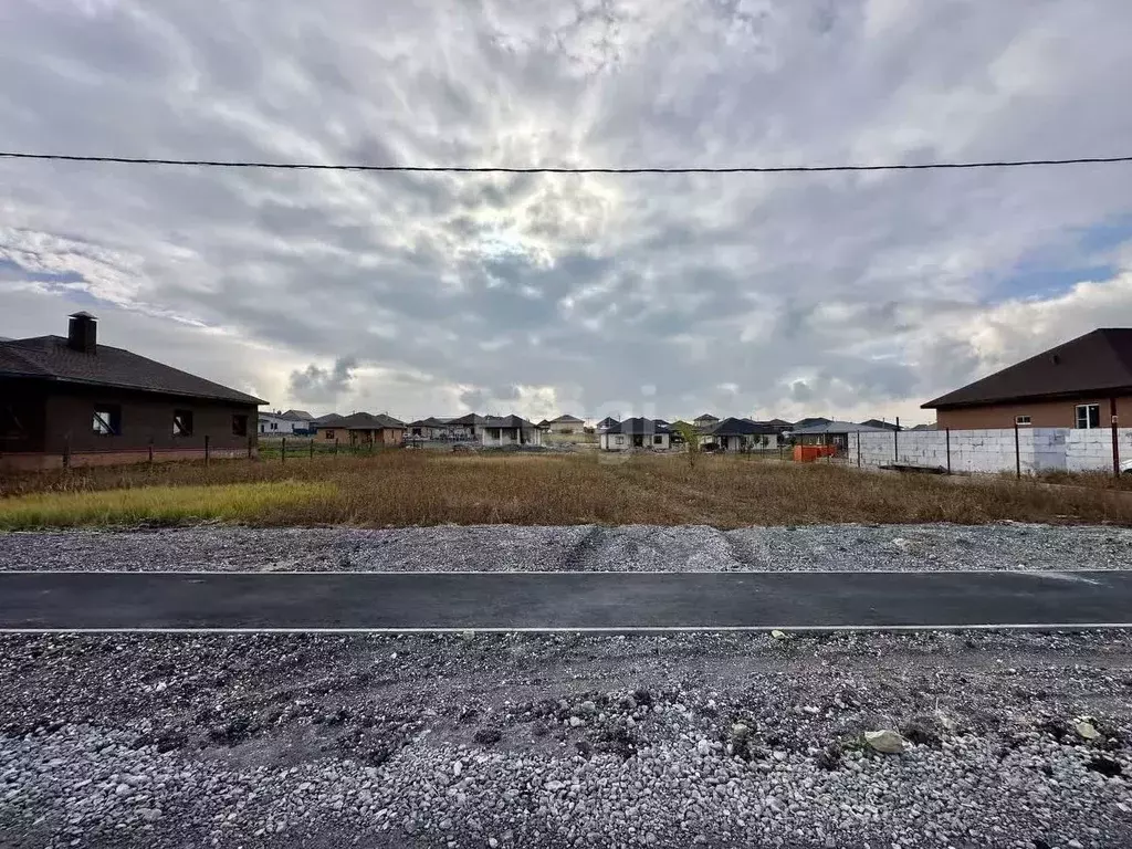 Участок в Белгородская область, Старый Оскол ул. Лучистая (15.0 сот.) - Фото 0