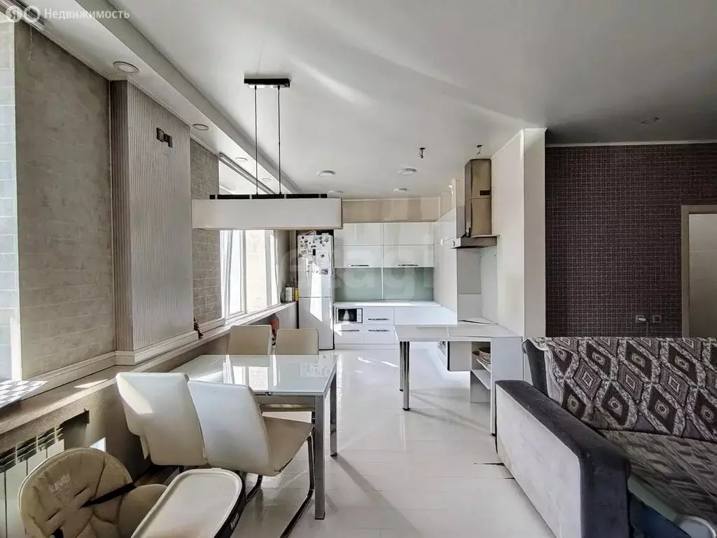 3-комнатная квартира: Абакан, улица Стофато, 5Д (92.5 м) - Фото 2