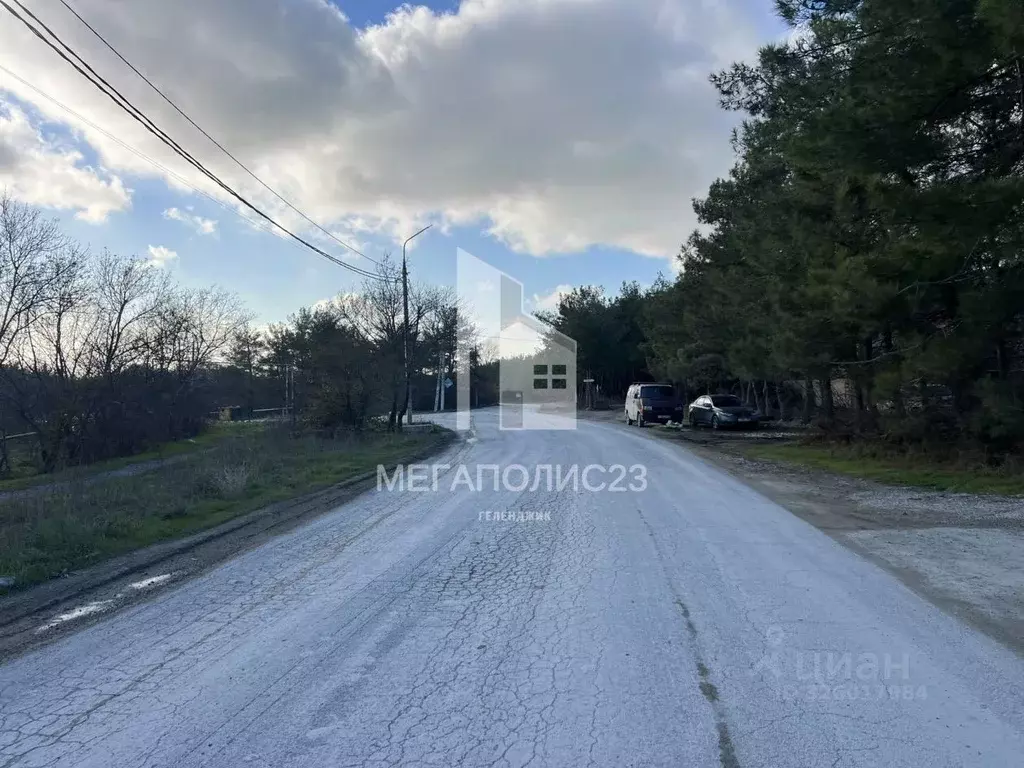 Участок в Краснодарский край, Геленджик ул. Взлетная, 2 (7.0 сот.) - Фото 2