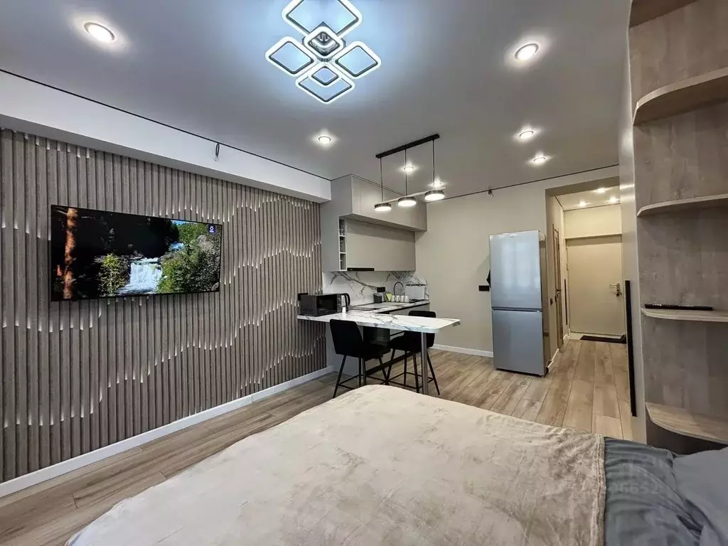 Студия Сахалинская область, Южно-Сахалинск ул. Имени И.П. ... - Фото 1