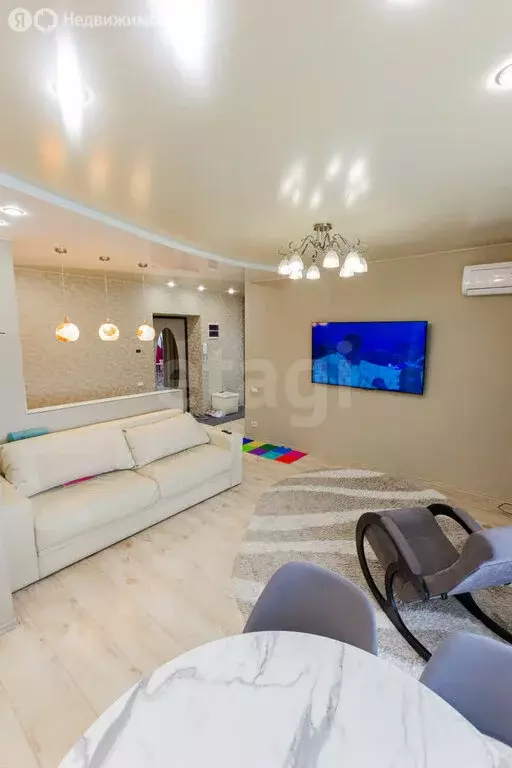 2-комнатная квартира: Ухта, проспект Ленина, 40 (73.7 м) - Фото 1